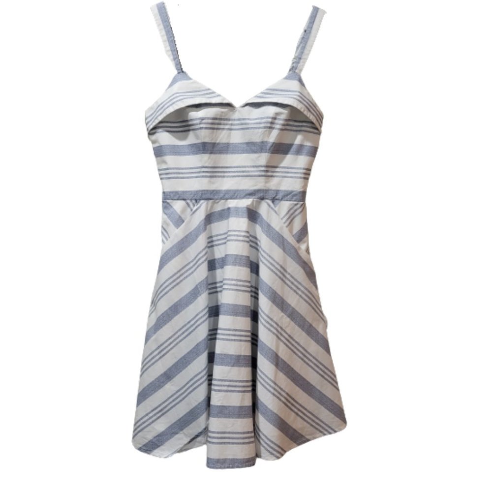 Summer dress size small